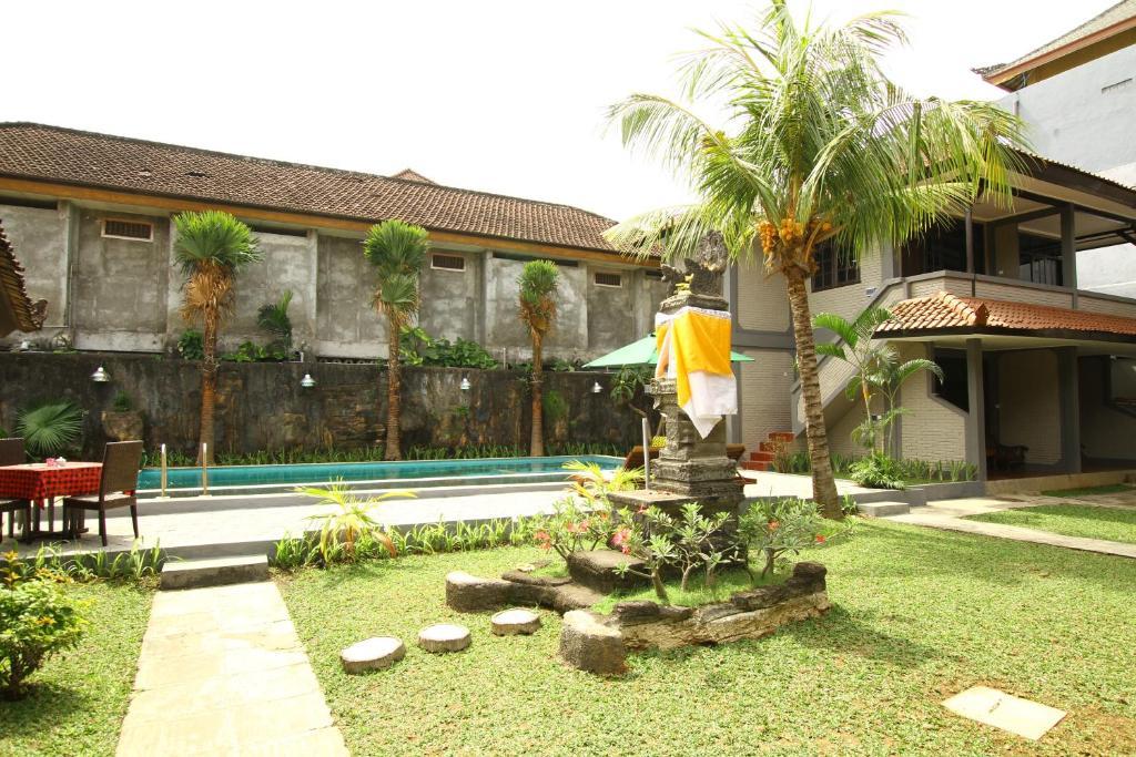 Amazing Kuta Hotel Exterior photo